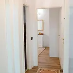 Centro Storico, Centralissimo Luxury Smeraldo Doccia Idromassaggio , Cesto Con Piccola Colazione Апартаменты