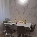 Centro Storico, Centralissimo Luxury Smeraldo Doccia Idromassaggio , Cesto Con Piccola Colazione *