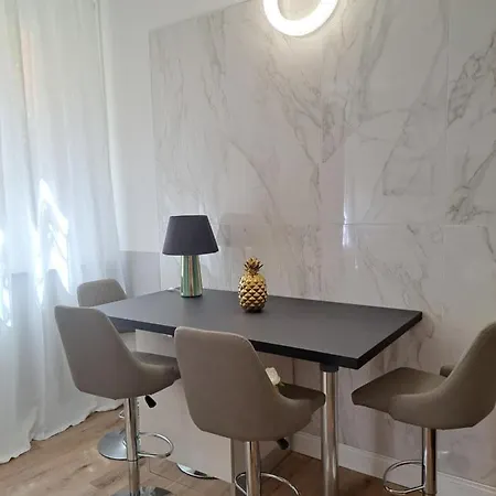 Centro Storico, Centralissimo Luxury Smeraldo Doccia Idromassaggio , Cesto Con Piccola Colazione * 拉文纳