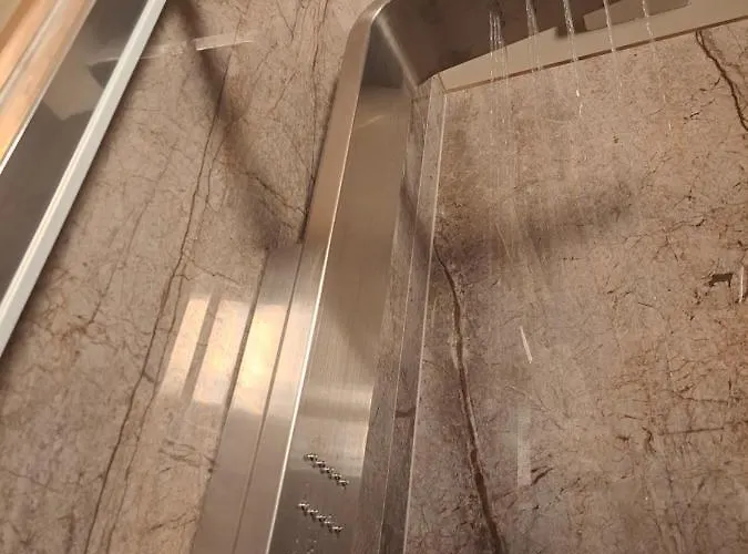 Centro Storico, Centralissimo Luxury Smeraldo Doccia Idromassaggio , Cesto Con Piccola Colazione * ラヴェンナ