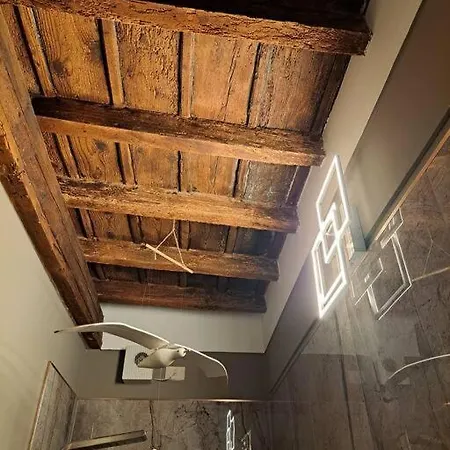 Centro Storico Luxury Smeraldo Suite: Historic Elegance With Hydromassage * Ravenna