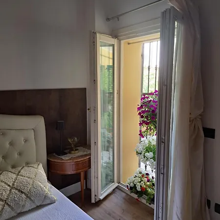 Apartment Centro Storico Luxury Smeraldo Suite: Historic Elegance With Hydromassage *