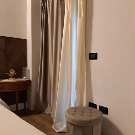 Apartment Centro Storico Luxury Smeraldo Suite: Historic Elegance With Hydromassage *