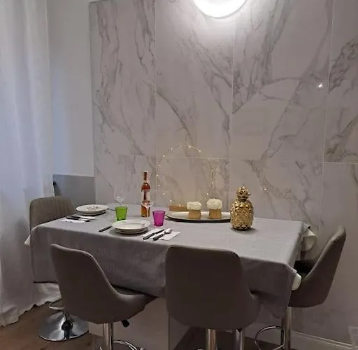 Centro Storico, Centralissimo Luxury Smeraldo Doccia Idromassaggio ,paniere Gratuito Con Piccola Colazione *