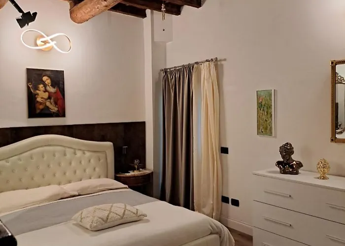 Centro Storico, Centralissimo Luxury Smeraldo Doccia Idromassaggio , Cesto Con Piccola Colazione Appartement *