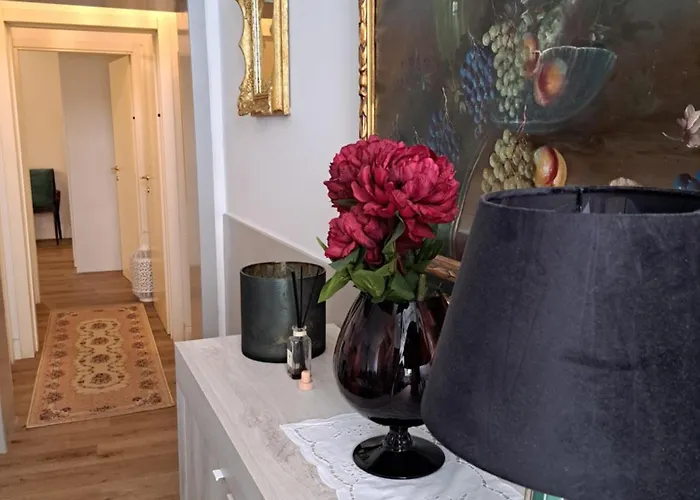 Centro Storico, Centralissimo Luxury Smeraldo Doccia Idromassaggio , Cesto Con Piccola Colazione 아파트 *